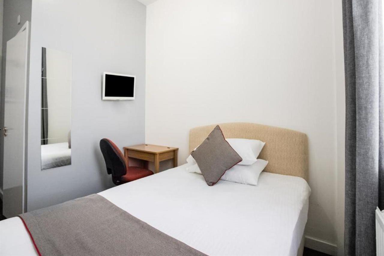 Newcastle West Hotel & Bar Eksteriør bilde